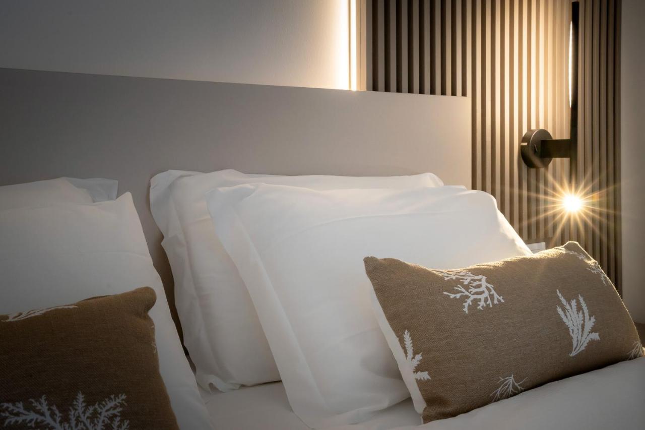 Hotel Delfino Каорле Екстериор снимка